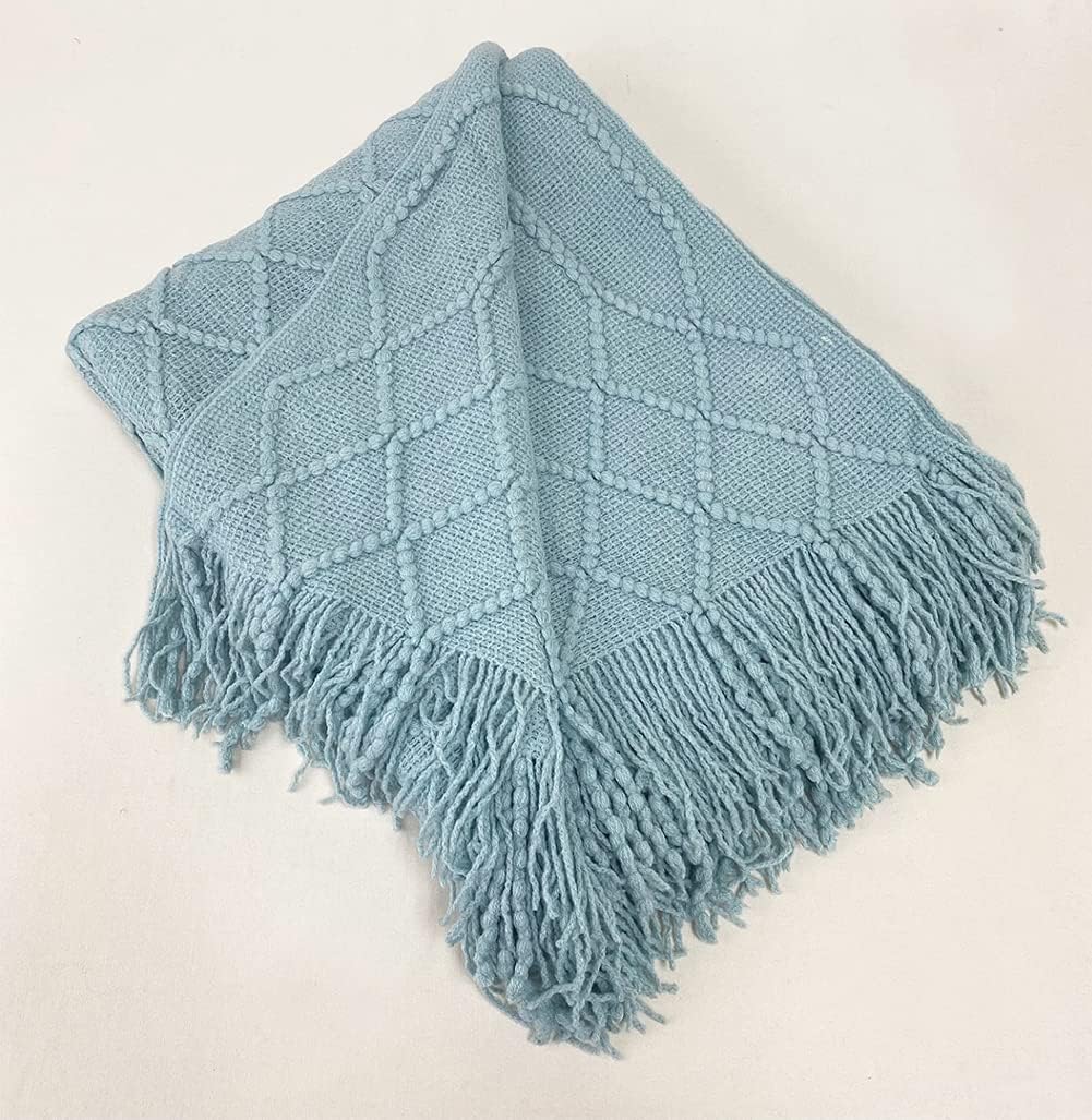 Styles Aqua Diamond Knit Fringe Throw Blanket